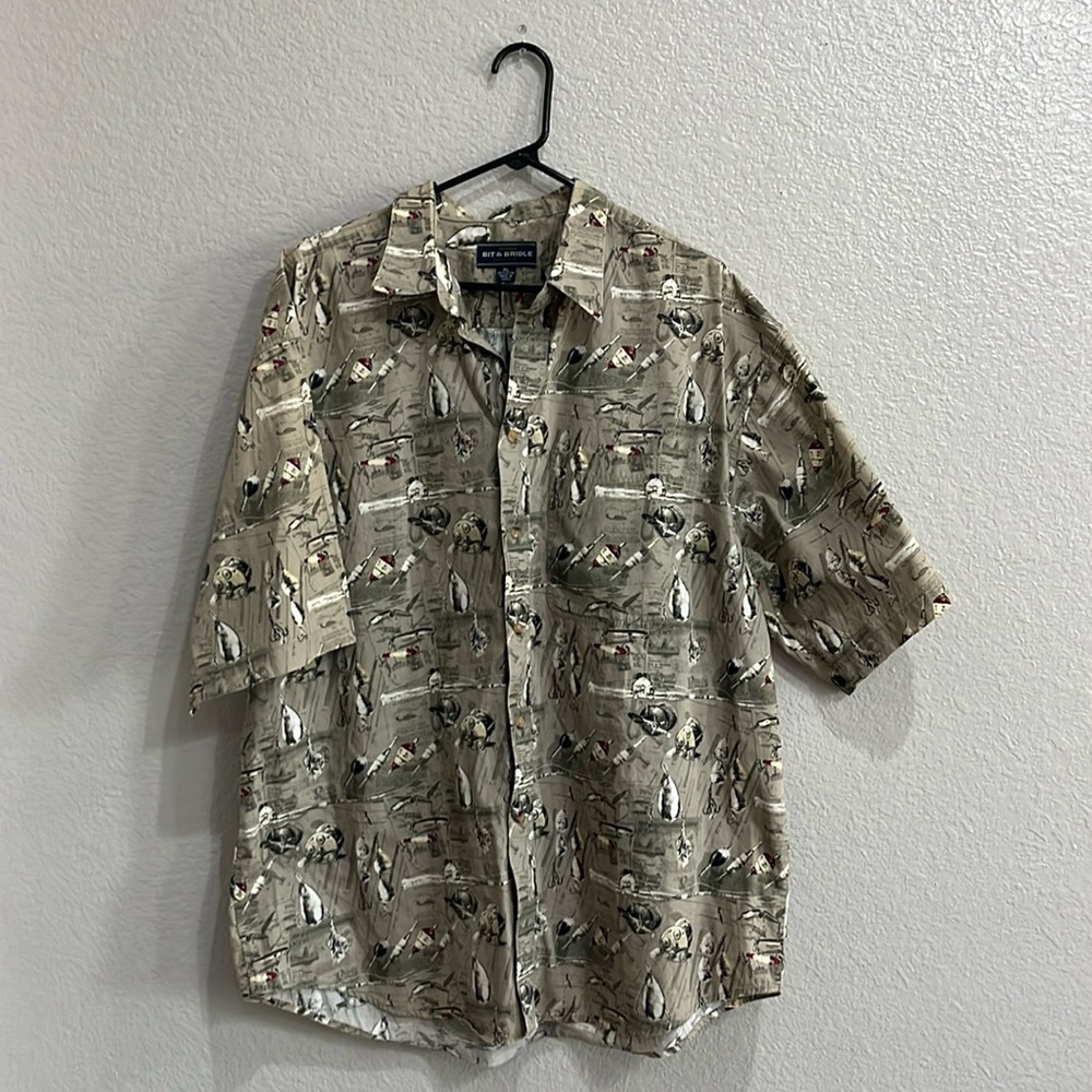 Bit & Bridle Shirt Men Large Tall LT Button-down Fishing Gear Print Short Sleeve